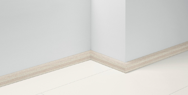 Parador Sockelleiste SL 2 Eiche D017 main product photo