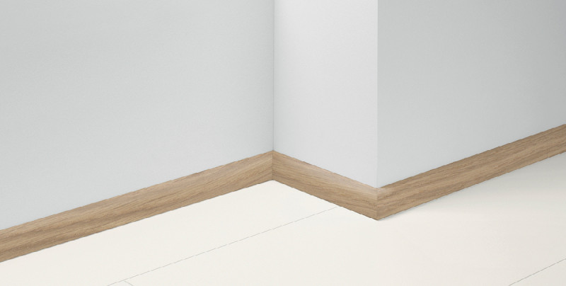 Parador Sockelleiste SL 2 Eiche E003 main product photo