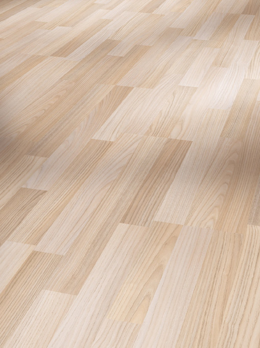 Suelo laminado de Parador Basic 200 Fresno Pulido 3 Tablas main product photo