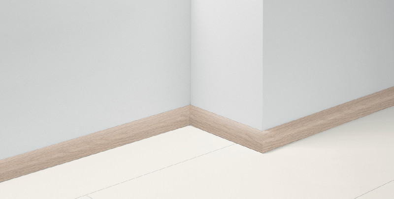 Parador Sockelleiste SL 2 Eiche D015 main product photo