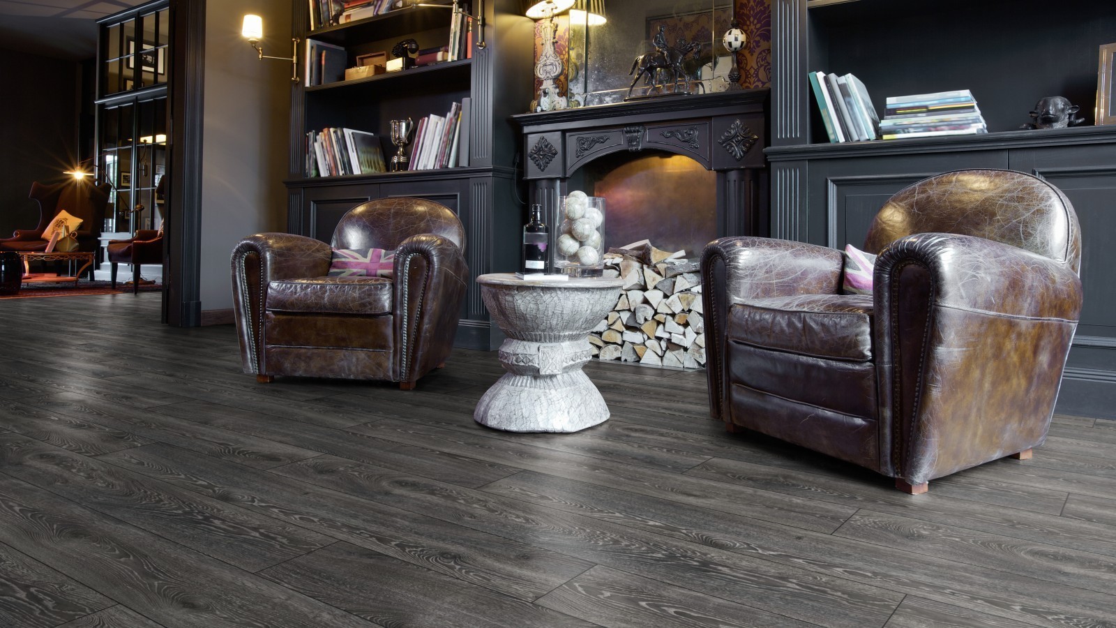 Laminate Wide Plus Highland Oak Black D4798 1-strip 4V Width 244mm