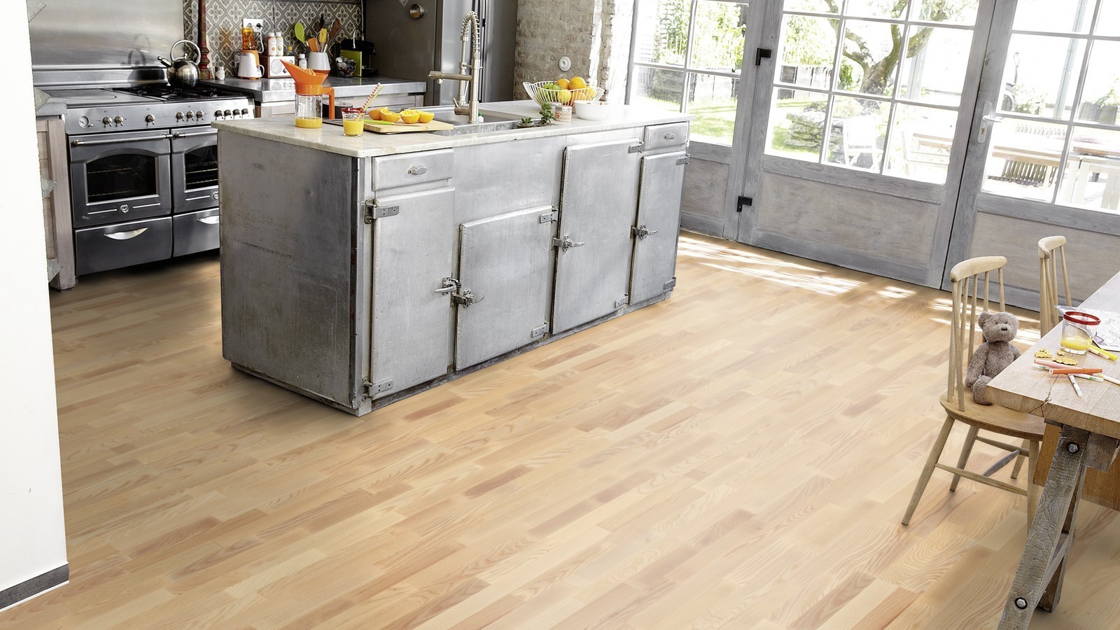 Tarkett Parkett Pure Natur Esche 3-Stab-Schiffsboden Proteco Lack