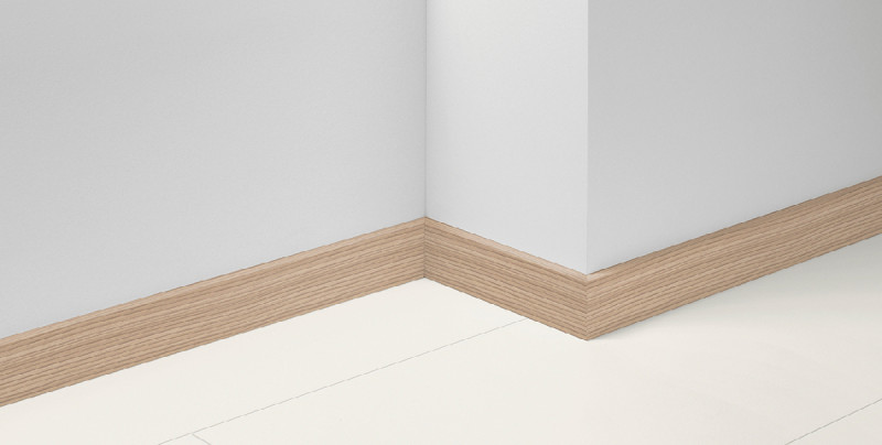 Parador Skirting board SL 18 Pine D001 main product photo