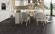 Egger Home suelo de diseño Design+ piedra negra aspecto de baldosa 4V