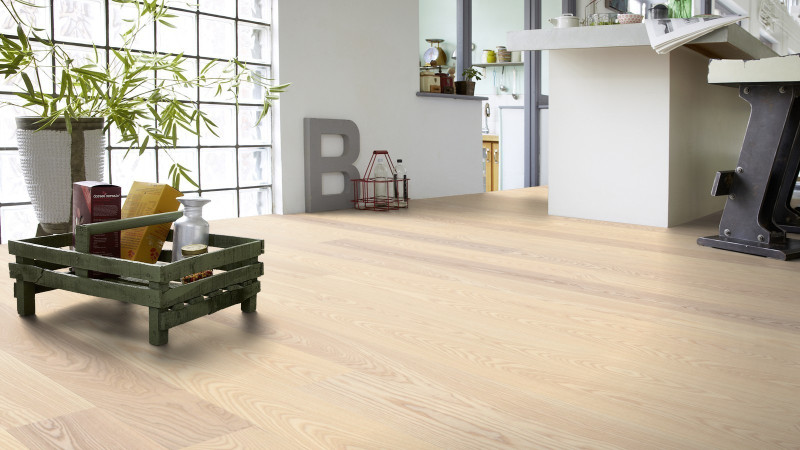 Tarkett Parquet Shade Nature Frêne Linen Blanc 1 frise XL M2V main product photo