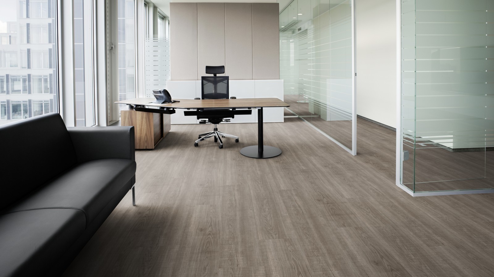 Tarkett Design flooring iD Inspiration Loose-Lay Grey Sawn Oak Plank