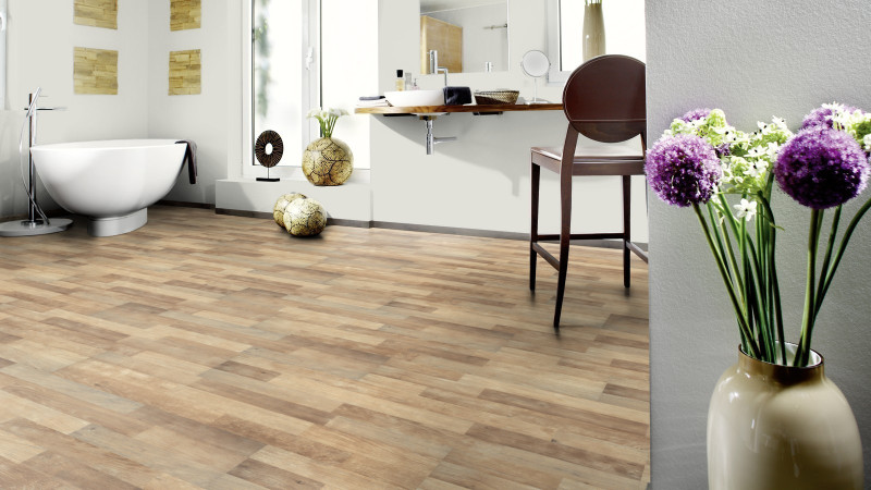 Laminado Wineo 500 medium Yale Roble en bloque de 3 lamas main product photo