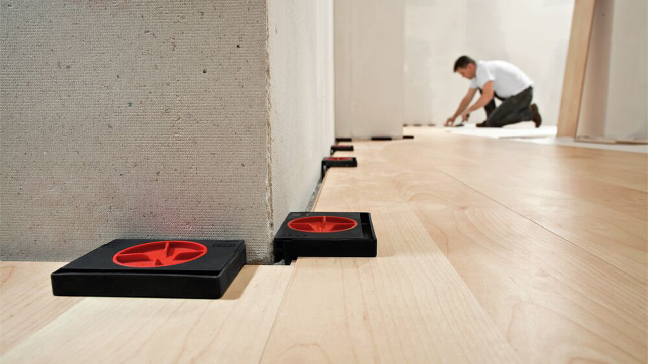 Abstandhalter 5-20 mm verstellbar - 4 Stück