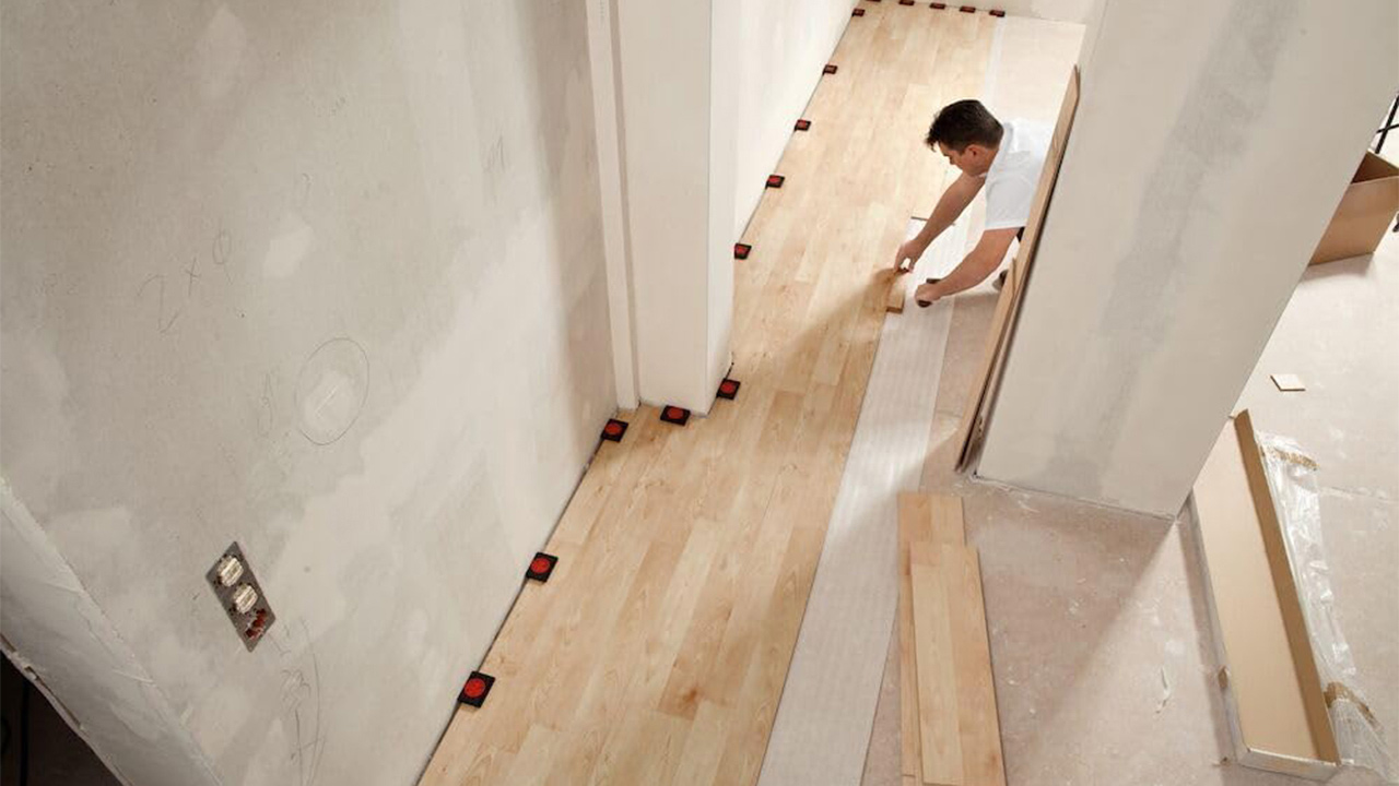 Abstandhalter 5-20 mm verstellbar - 4 Stück