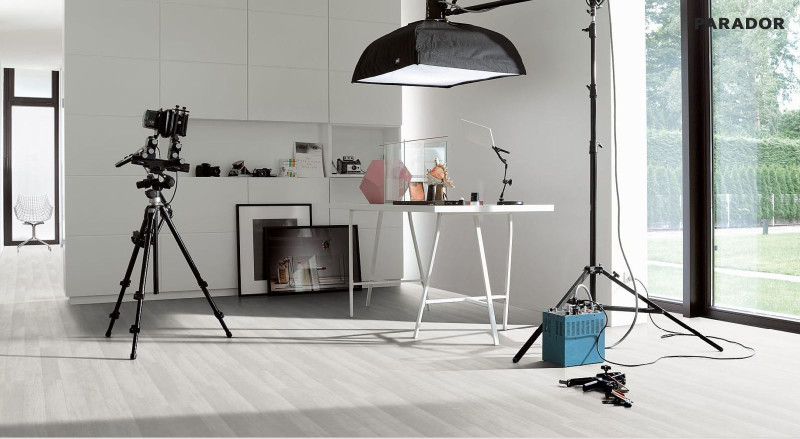 Parador Laminat Basic 200 Eiche Sägerau Weiß 2-Stab Schiffsboden main product photo