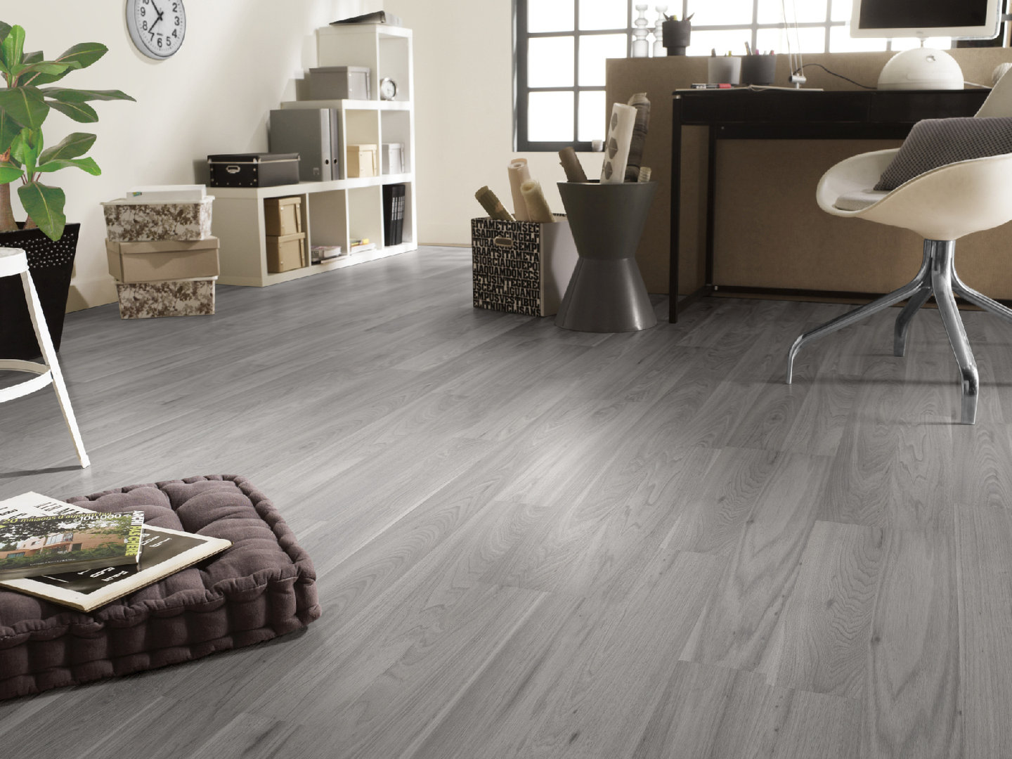 Tarkett Laminat Essentials 832 Nussbaum Misty hell 2-Stab