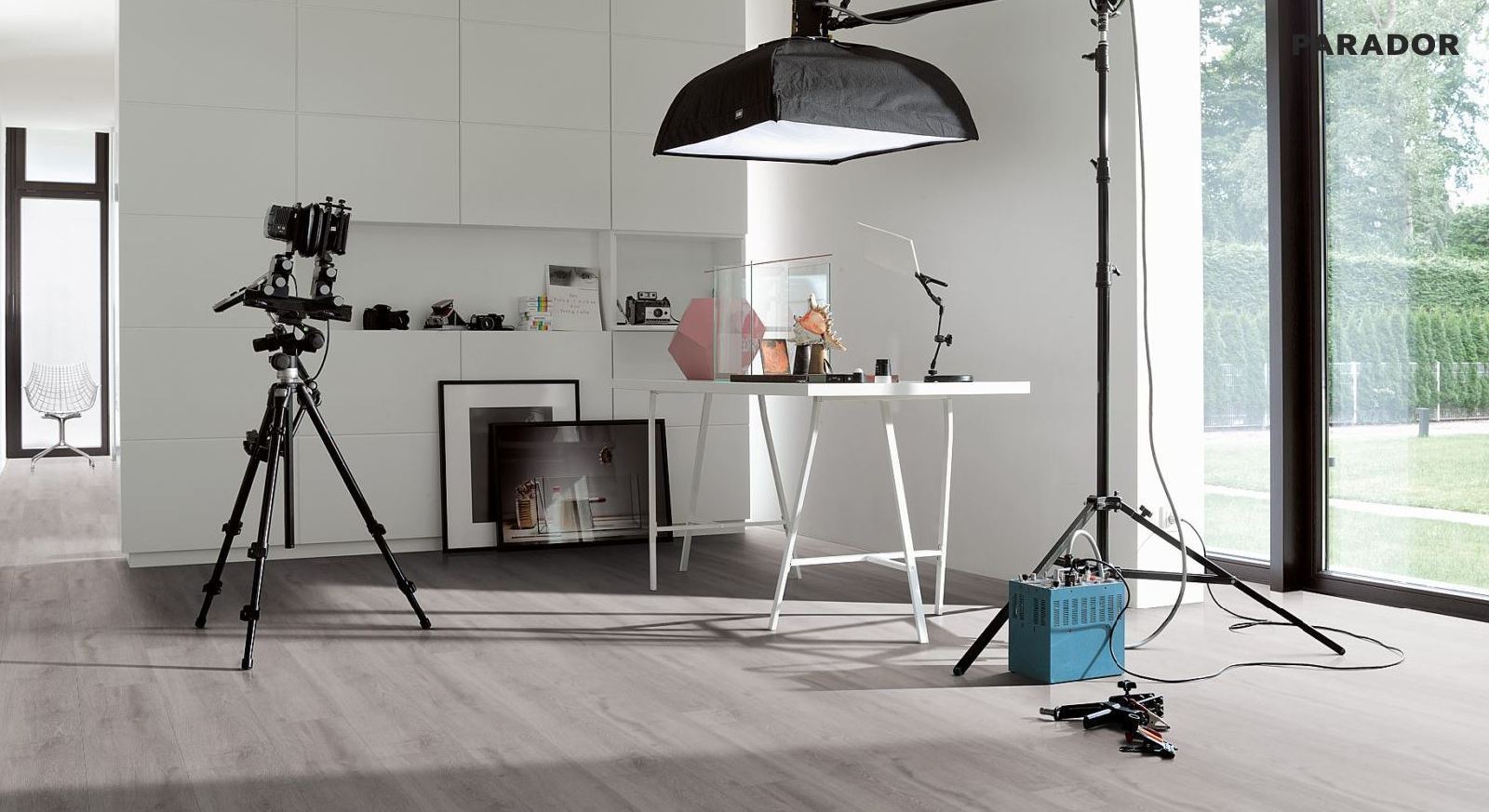 Suelo laminado de Parador Trendtime 6 roble gris claro interlock plank 4V