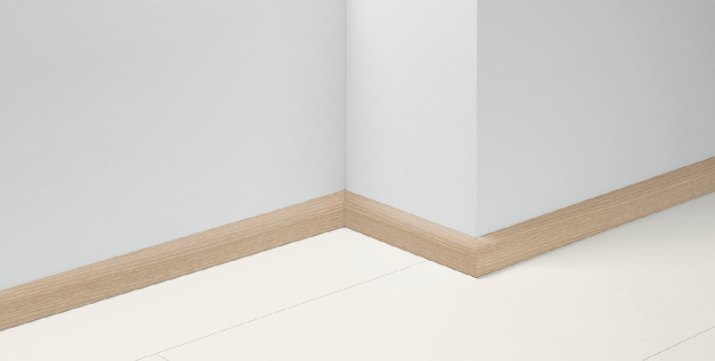 Parador Sockelleiste SL 2 Eiche E007 main product photo