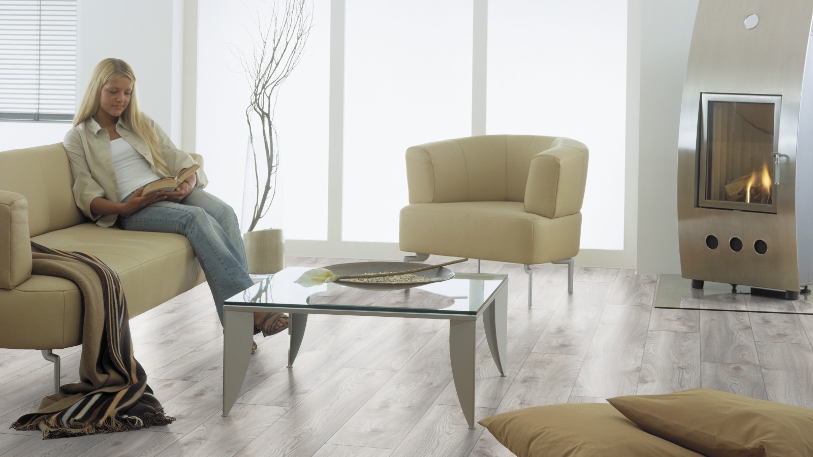 Laminat Wide Plus Makro Eiche Weiß D4793 1-Stab Landhausdiele 4V Breite 244mm