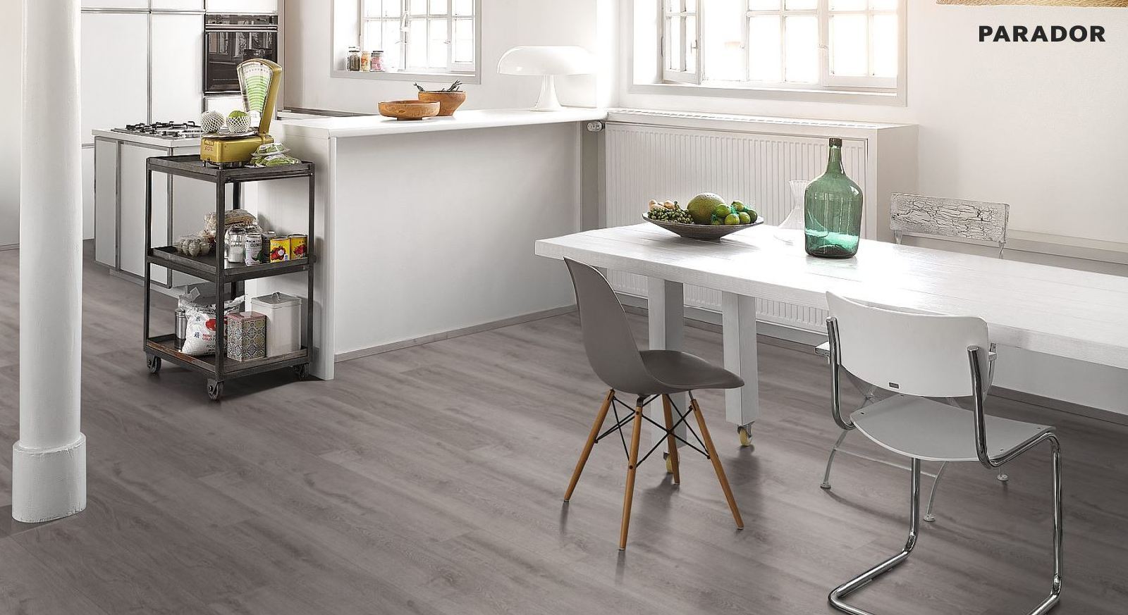 Suelo laminado de Parador Trendtime 6 roble gris claro interlock plank 4V