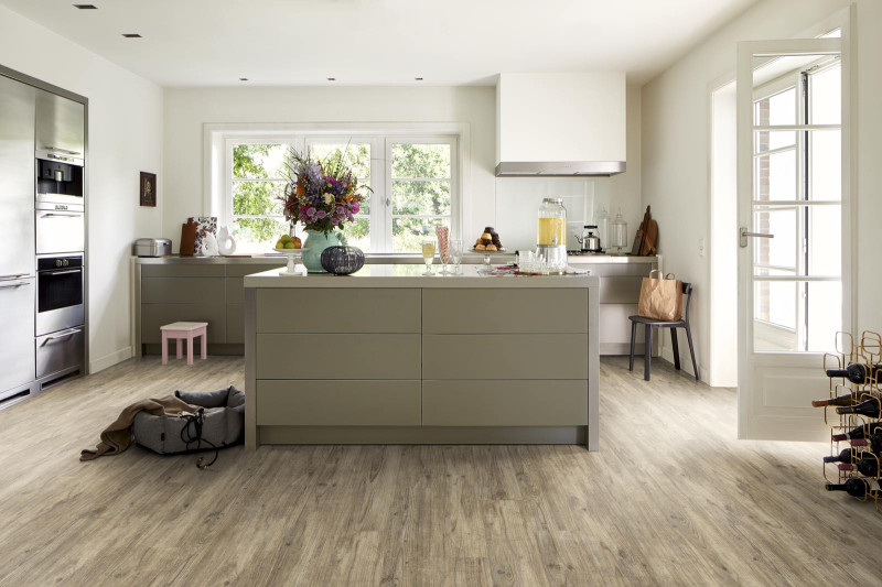 Egger Home Design flooring 7.5/33 Classic Carpio pine EHD025 1-strip 4V main product photo