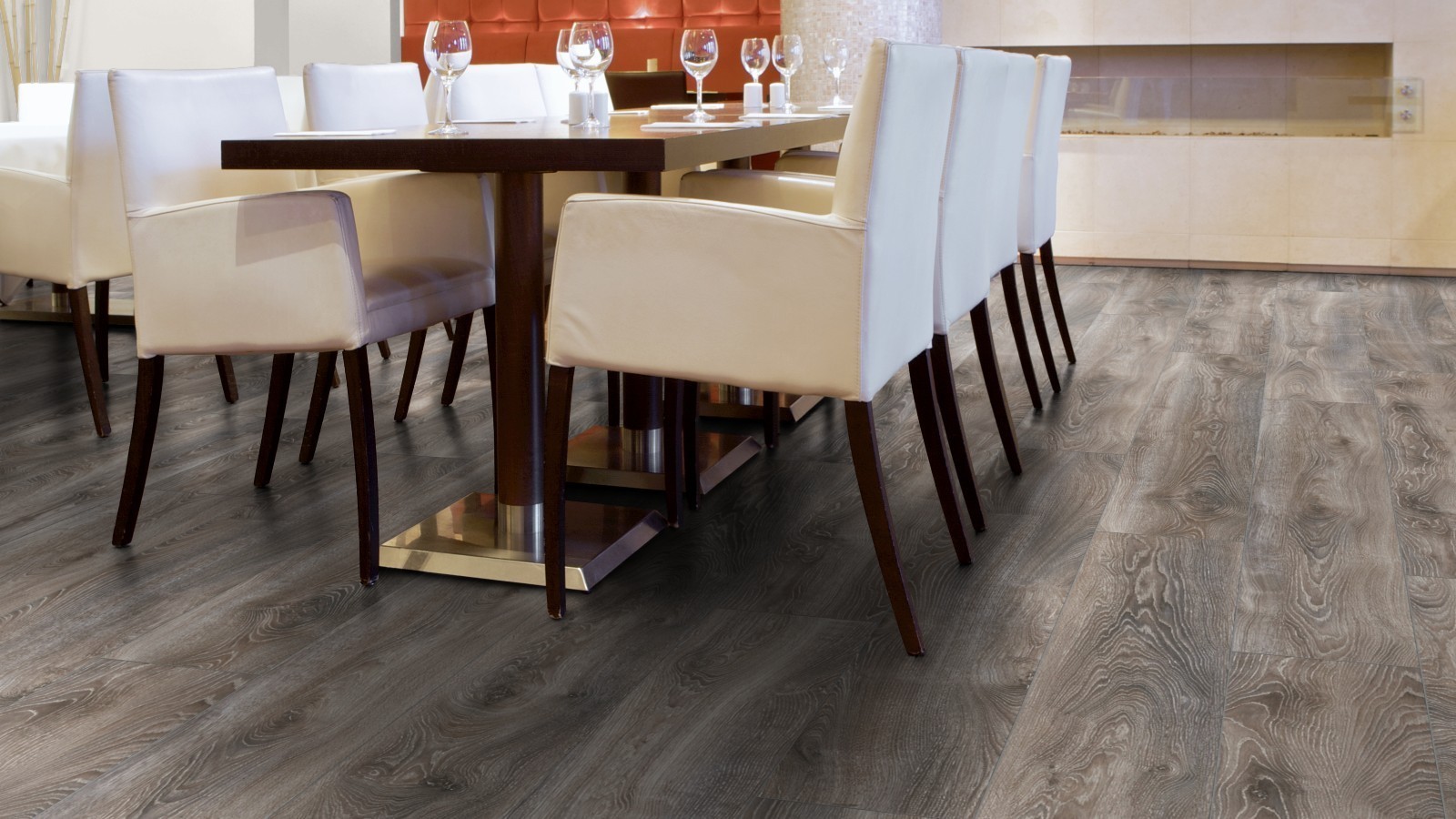 Stratifié Wide Plus Chêne Highland Titane D4796 1 frise 4V Largeur 244mm