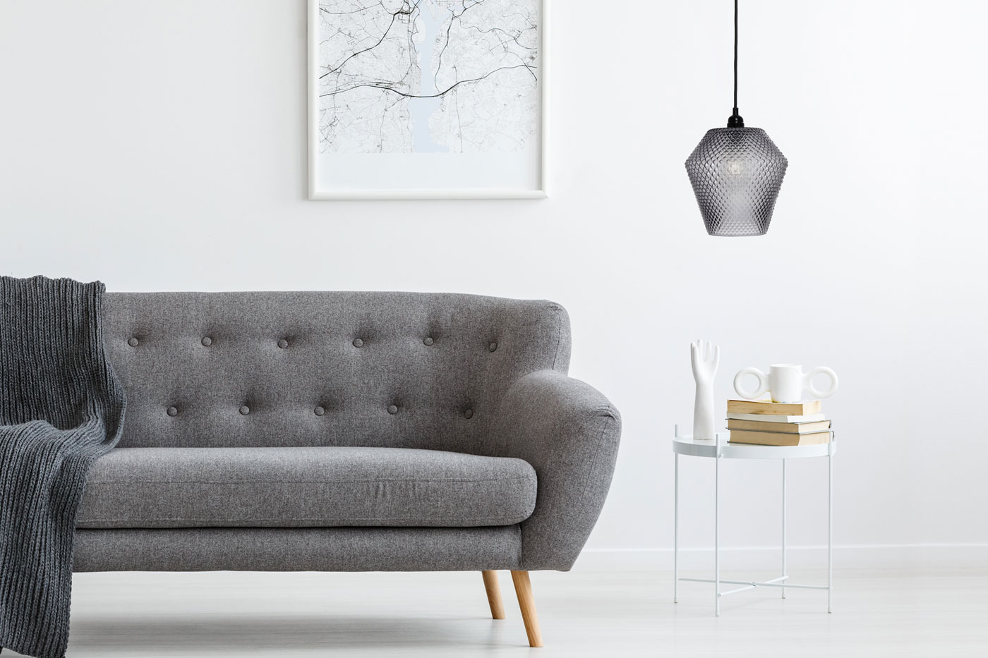 Hängelampe Summer Rain im Moderne Design in Farbe Grau aus Glas handgefertigt Raum2