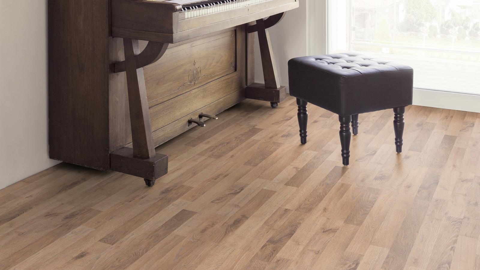 Kings Canyon Laminat Classic Normaldiele Eiche Rossia 3-Stab Schiffsboden 4V Raum6