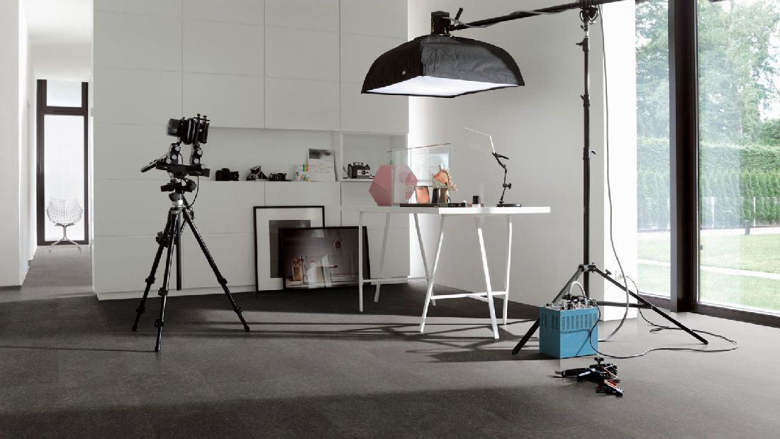 Parador Laminat Trendtime 5 Granit anthrazit Großfliese 4V Raum2