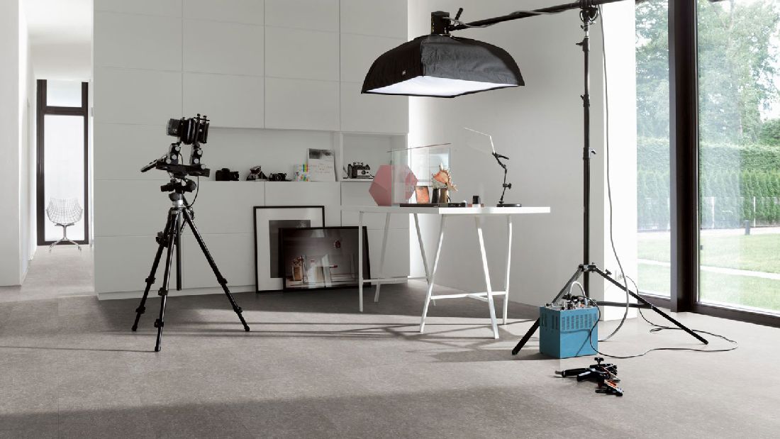 Parador Laminat Trendtime 5 Granit Grau Großfliese 4V Raum2