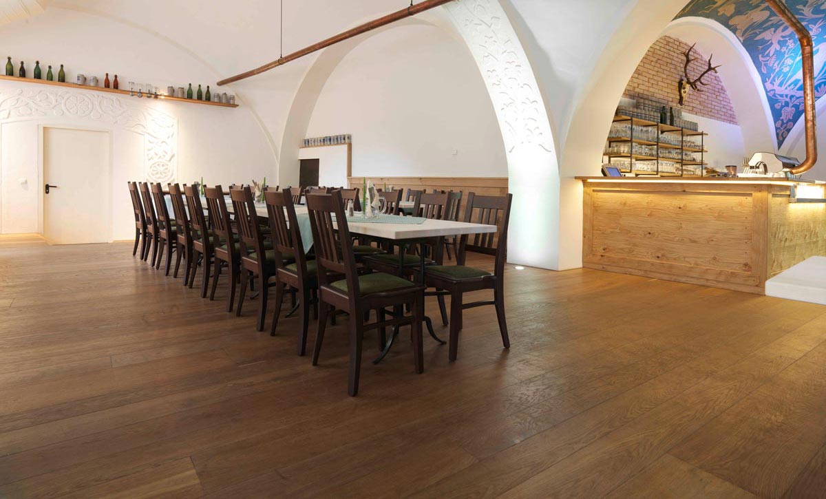 Admonter Parkett FLOORs Eiche Ignis Rustic alpin 1-Stab Landhausdiele 4V 192x2000 Raum6