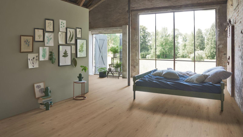 Parador Design flooring Modular ONE Oak Atmosphere umber Chateau plank 4V main product photo