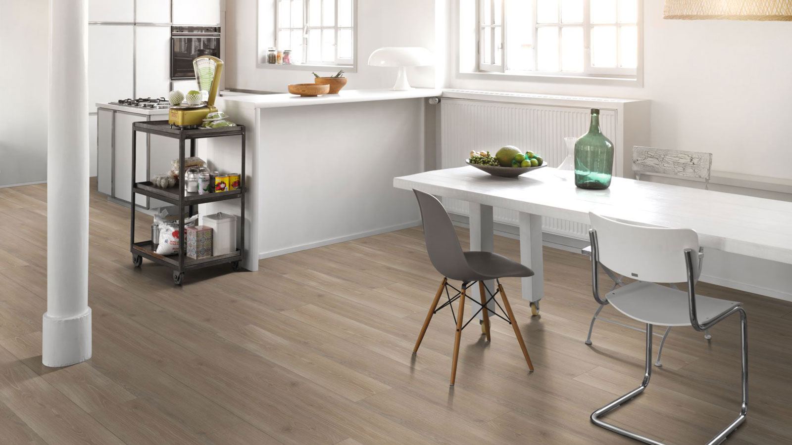 Parador Laminat Hydron 600 Eiche Skyline perlgrau Breite Landhausdiele 4V Raum4