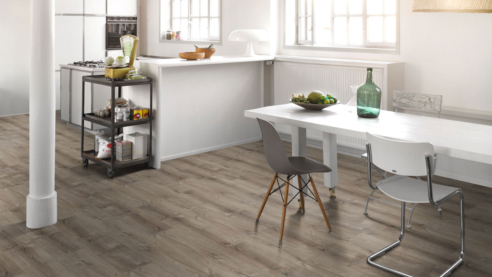 Parador Laminat Hydron 600 Eiche Valere dunkel-gekälkt Breite Landhausdiele 4V Raum3