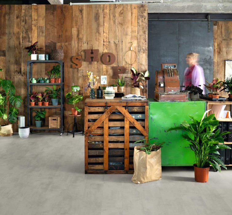 Egger Home Sol design 7.5/33 Large Chromix argent EHD035 1 frise 4V main product photo