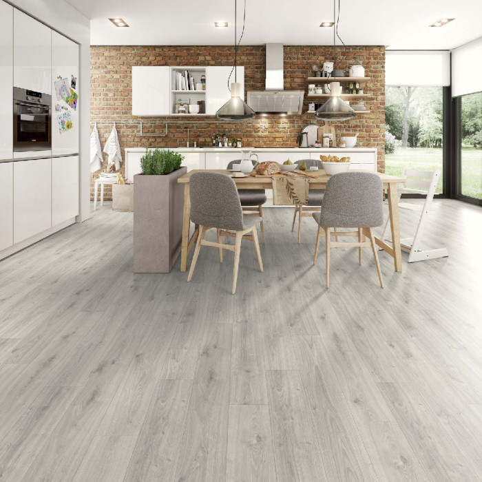 Egger Home Suelo laminado 7/31 Classic Zermatt Roble Claro EHL140 1 Lama 4V main product photo