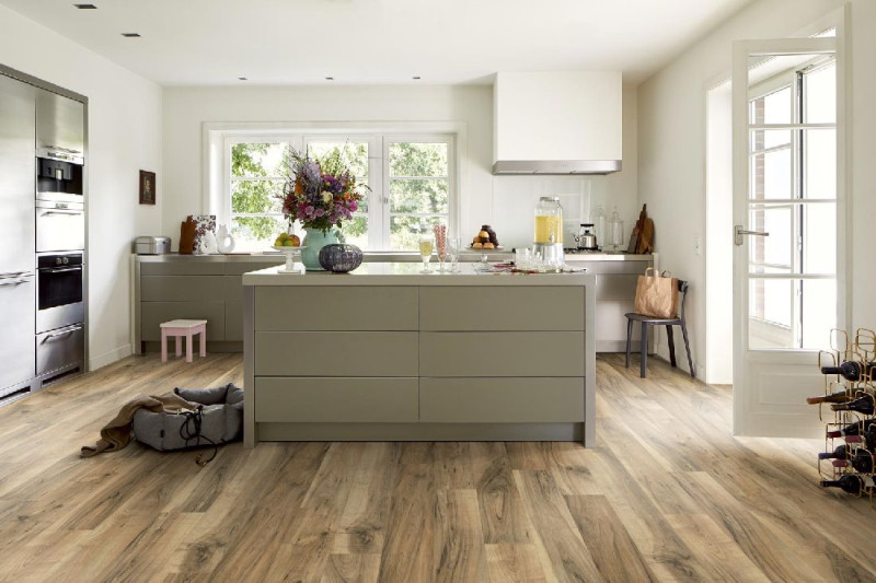 Egger Home Laminate 8/32 Classic Aqua Plus Brown Perganti walnut EHL075 1-strip 4V main product photo