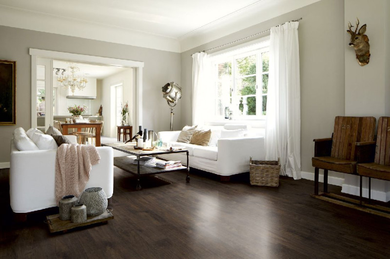 Egger Home Laminat 8/32 Classic Brown Everett Oak EHL169 1-Stab Landhausdiele main product photo
