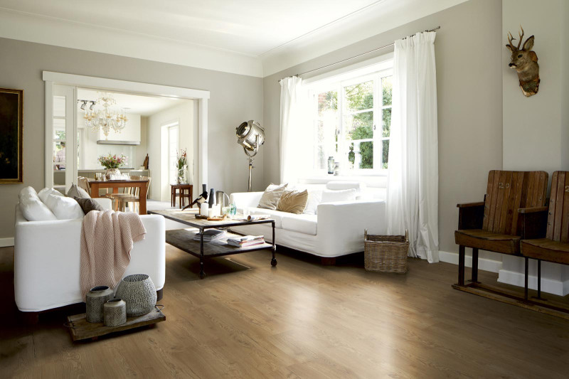 Egger Home Laminat 8/32 Large Honey Limerick Oak EHL182 1-Stab Landhausdiele 4V main product photo