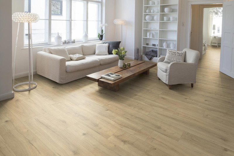 Egger Home Laminat 8/32 Large Natural Loja Oak EHL142 1-Stab Landhausdiele 4V main product photo