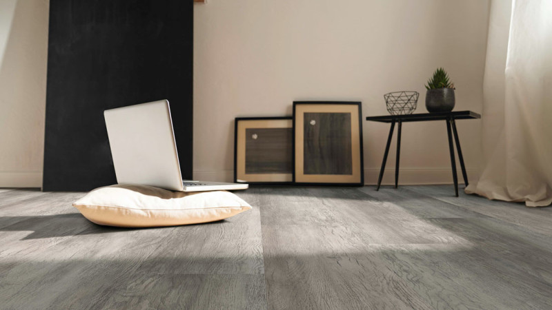 Sol design HARO DISANO Project Country Chêne gris structuré rustique 1 frise Plancher maison de campagne M4V main product photo