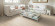 HARO Laminat TRITTY 100 Eiche Eleganza cremeweiß authentic 1-Stab Landhausdiele 4V Silent Pro Raum2 HARO Laminat TRITTY 100 Eiche Eleganza cremeweiß authentic 1-Stab Landhausdiele 4V Silent Pro Raum2