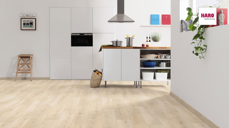 HARO Laminat TRITTY 200 Aqua Eiche Emilia samtweiß 1-Stab Landhausdiele 4V main product photo