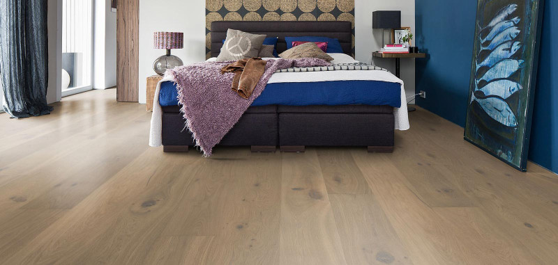 HARO Parquet 4000 Chêne fumé léger blanc puro Universal naturaLin plus 1 frise Plaza 240 4V main product photo