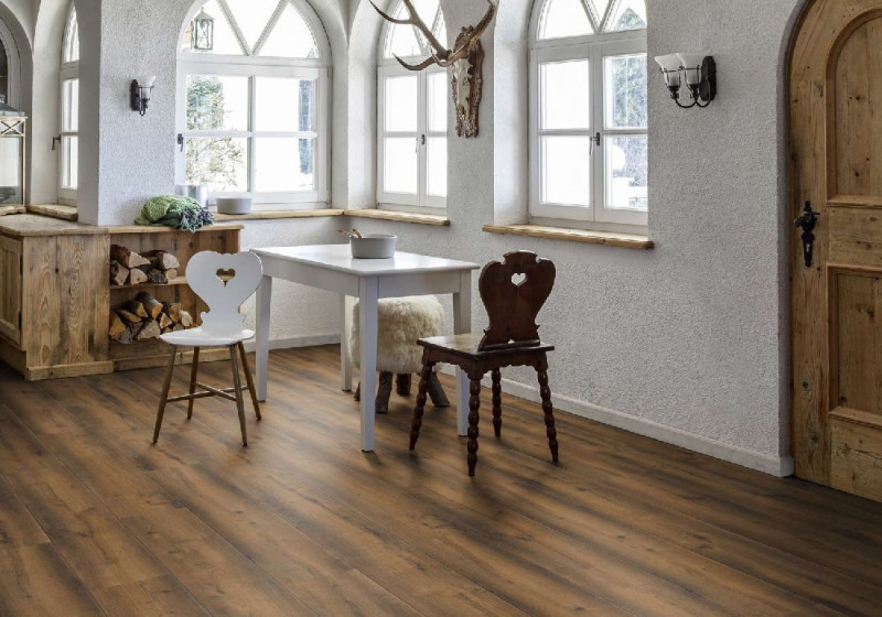 Kings Canyon Sol en bois véritable WaterProtect Brossé Chêne Brûlé Lame large M4V main product photo