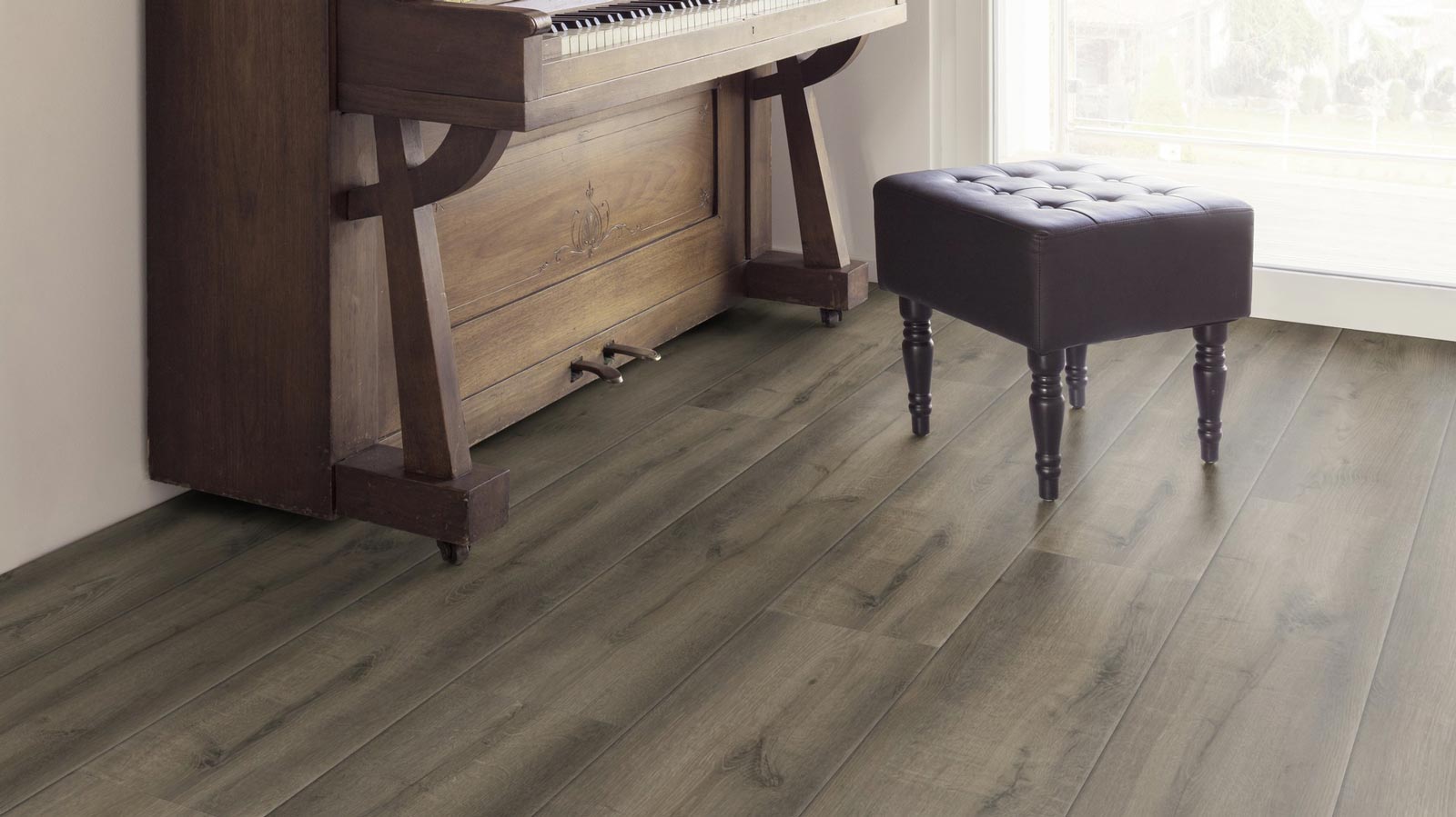 Kings Canyon Echtholzboden WaterProtect Gebürstete Räucher-Eiche Breitdiele M4V Raum8