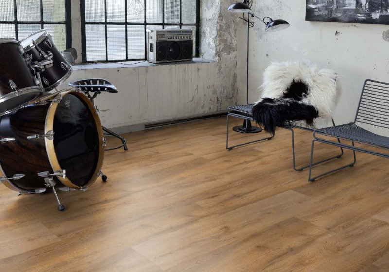 Kings Canyon Rigid Click Vinyl flooring Heavy Duty 4 Oak Brightwater 1-strip wide plank XL 4V main product photo