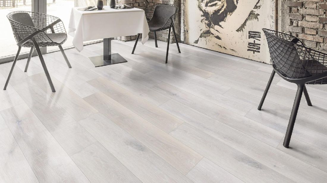 Kings Canyon Rigid Vinylboden Heavy Duty mit Schalldämmung Eiche Astapor weiss Landhausdiele 4V Raum3