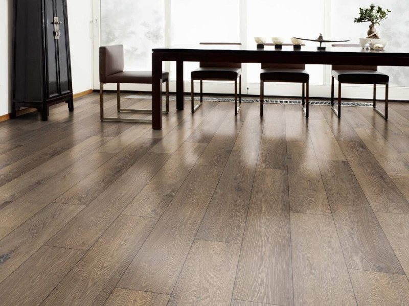Kings Canyon Rigid Click Vinyl flooring Heavy Duty with Insulation Oak Pentos Earthy 1-strip 4V main product photo
