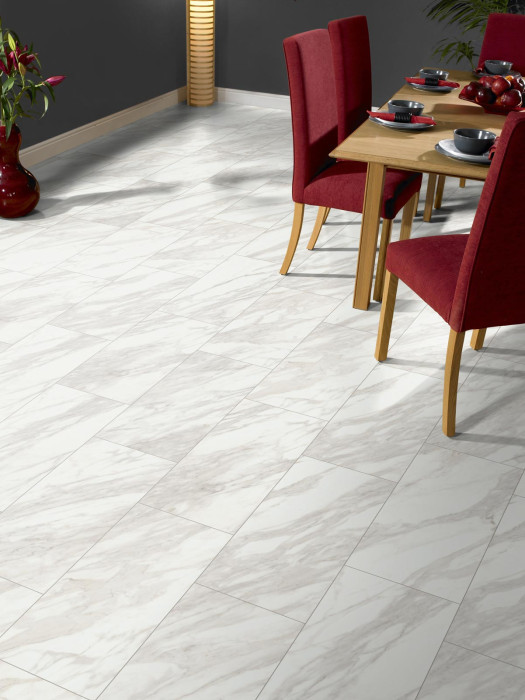 Kings Canyon Vinyle à cliquer rigide Heavy Duty avec isolation Marbre Italia Blanc Carrelage XL 4V main product photo