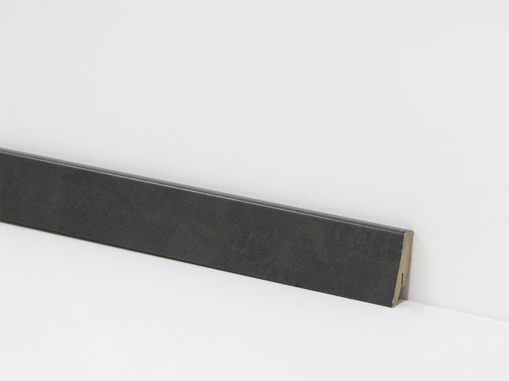 Kings Canyon Sockelleiste 58/18 Graphit 240cm