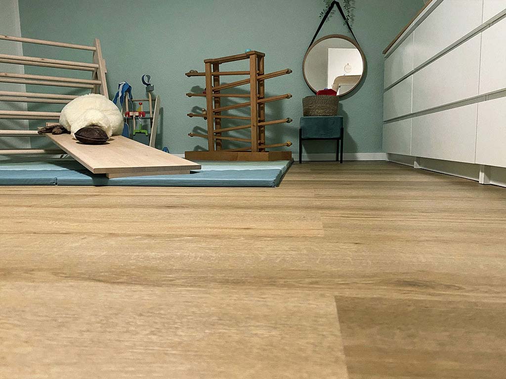 Kings Canyon Vinylboden PureComfort Eiche Königlich Breitdiele 4V zum klicken Raum5