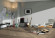Parador Laminat Trendtime 3 Eiche Skyline perlgrau Fischgrät 4V Raum7 Parador Laminat Trendtime 3 Eiche Skyline perlgrau Fischgrät 4V Raum7