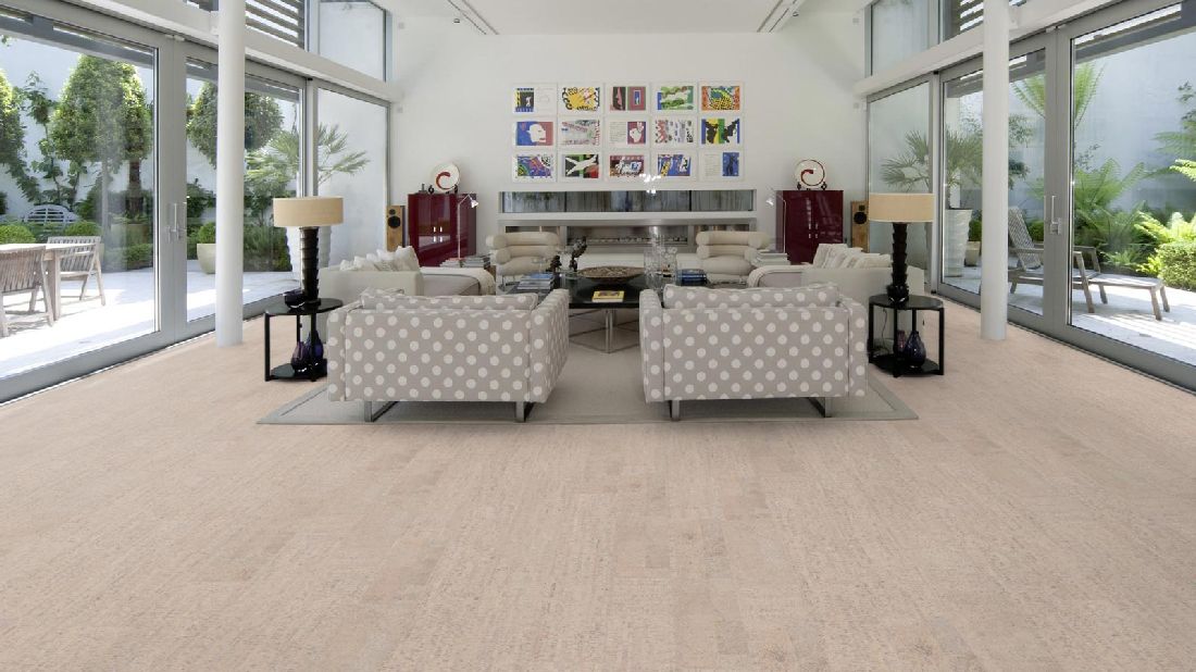 Skaben Bioboden Pro Climate Click 70 CORK Antik Weiss nachhaltige wasserfeste Landhausdiele 4V zum Klicken Raum5