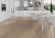 Skaben Design Rhino 55 Albion Eiche natur warm Real Feel 1-Stab Landhausdiele 4V zum Kleben Raum4 Skaben Design Rhino 55 Albion Eiche natur warm Real Feel 1-Stab Landhausdiele 4V zum Kleben Raum4
